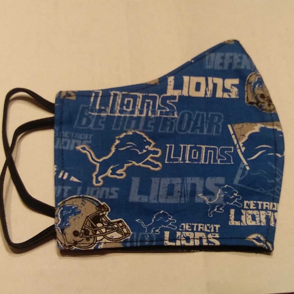 Reversible Detroit Lions Mask